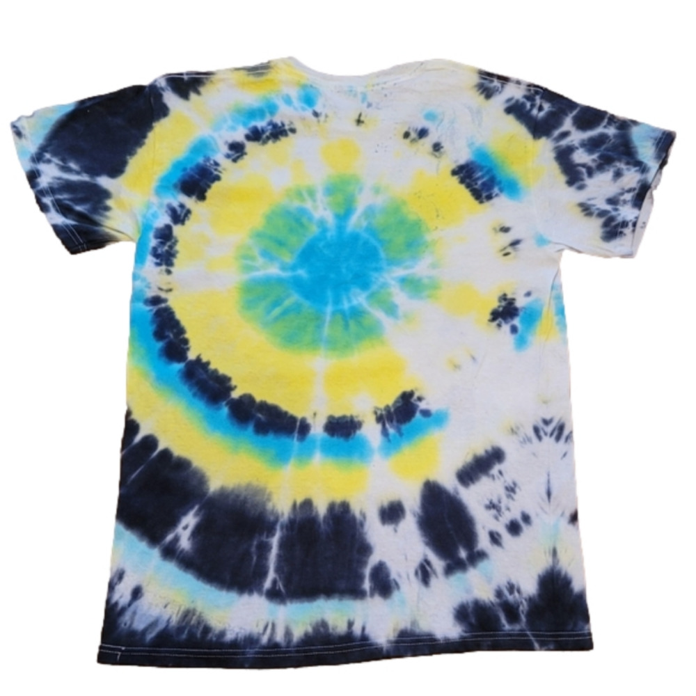 Distressed Tie Dye Bullseye pattern shirt M